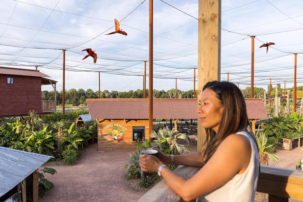 Parrot World - Les Lodges Crecy-la-Chapelle Exteriör bild